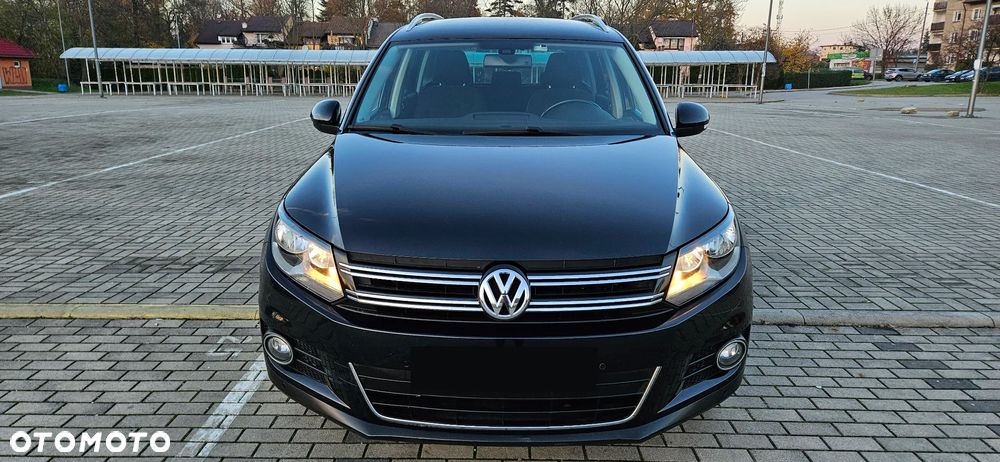Volkswagen Tiguan 2.0 TDI DPF BlueMotion Technology Exclusive - 18