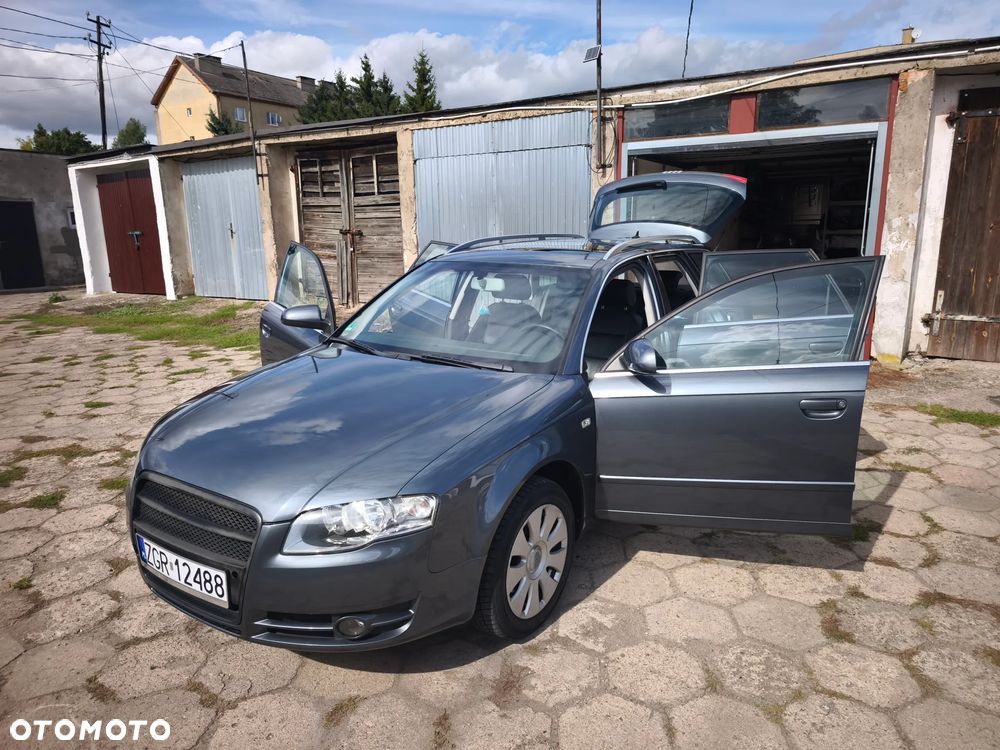Audi A4 Avant 2.0 TDI - 10