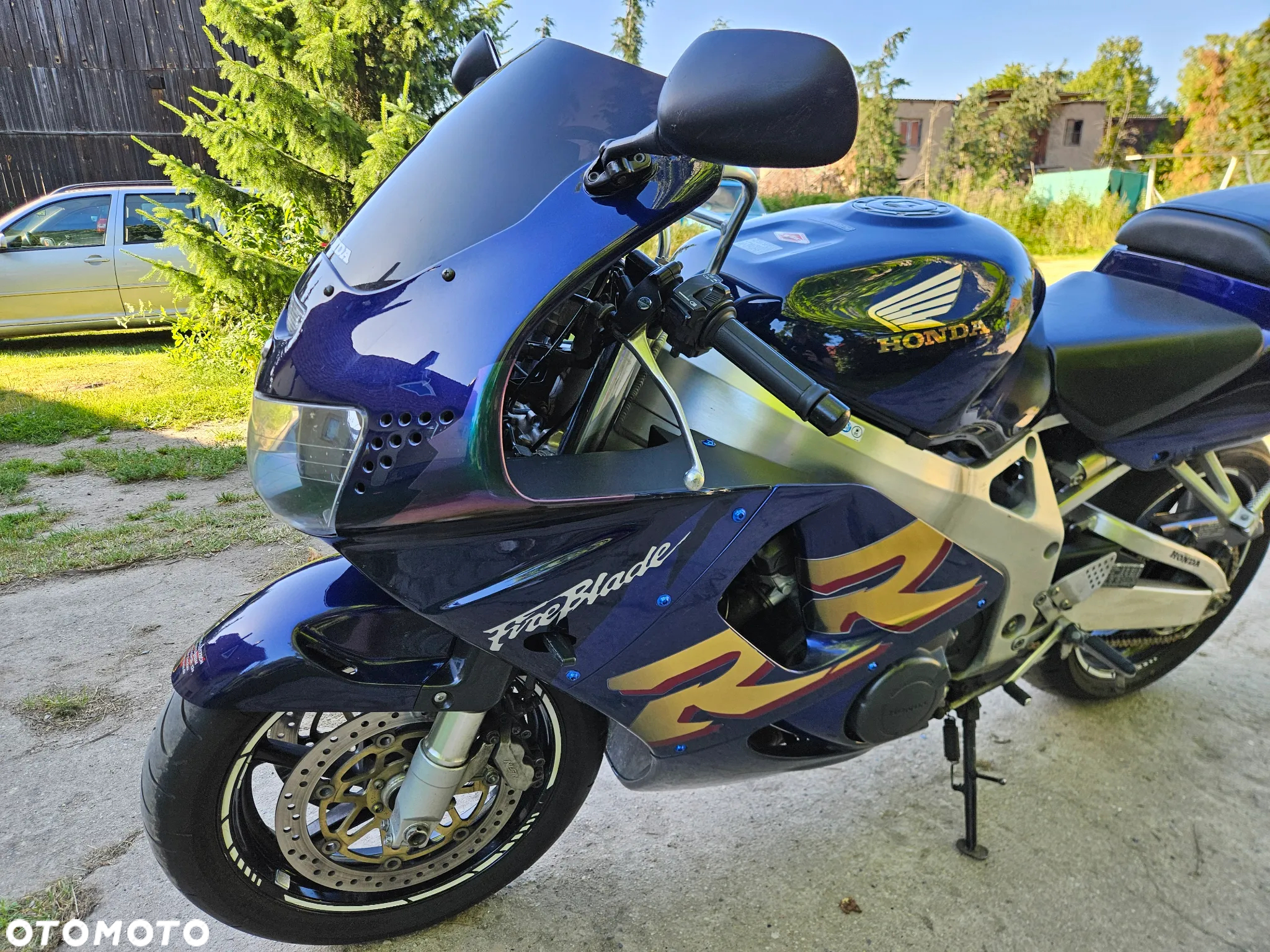 Honda CBR - 12