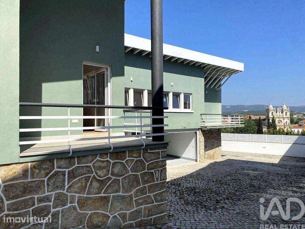 Casa / Villa T3 em Alcobaça e Vestiaria - Grande imagem: 3/40