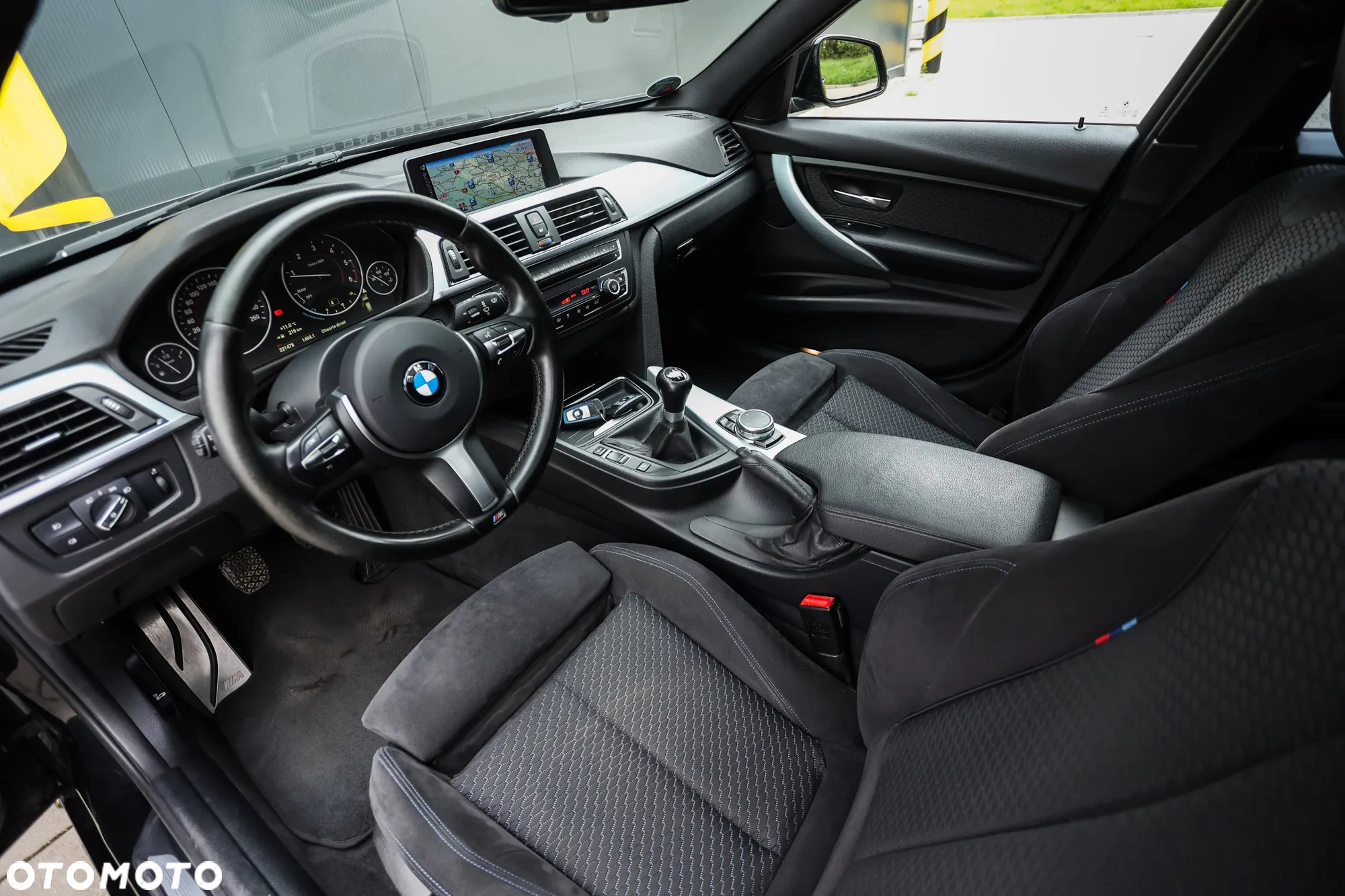 BMW Seria 3 320d Touring Sport Line - 15