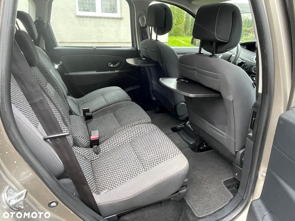 Renault Scenic - 7