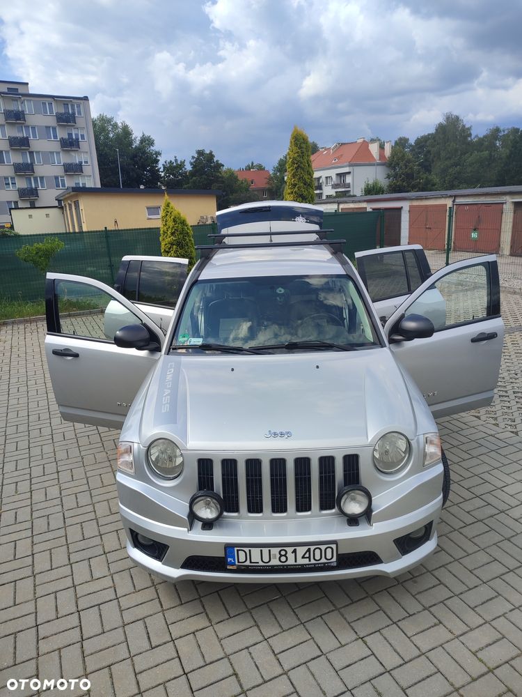 Jeep Compass - 1