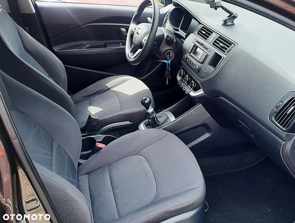 Kia Rio 1.2 Edition 7 - 12