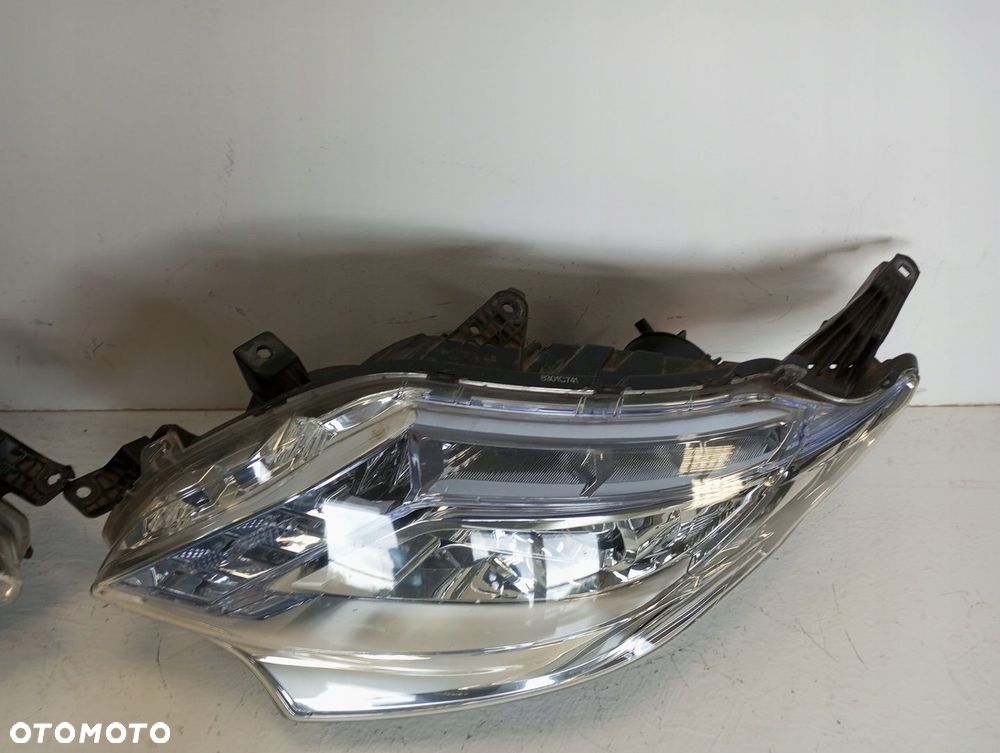 Lampa LAMPY BIXENON XENON MITSUBISHI L200 18R - 7