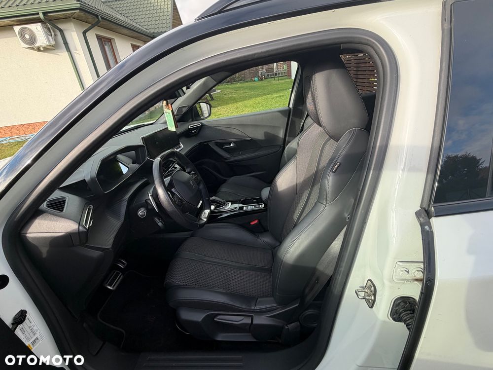 Peugeot 2008 2021 photo 5