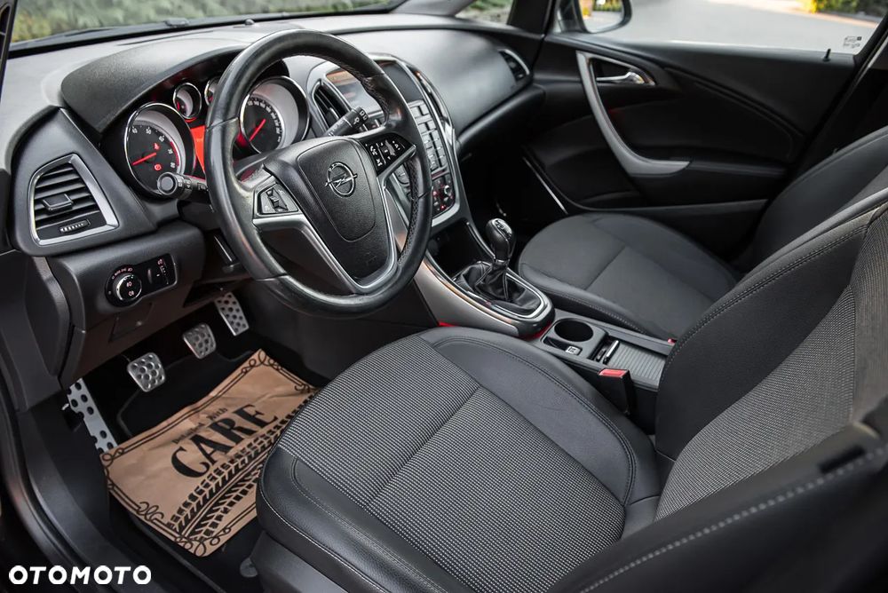 Opel Astra 1.4 Turbo Cosmo - 15