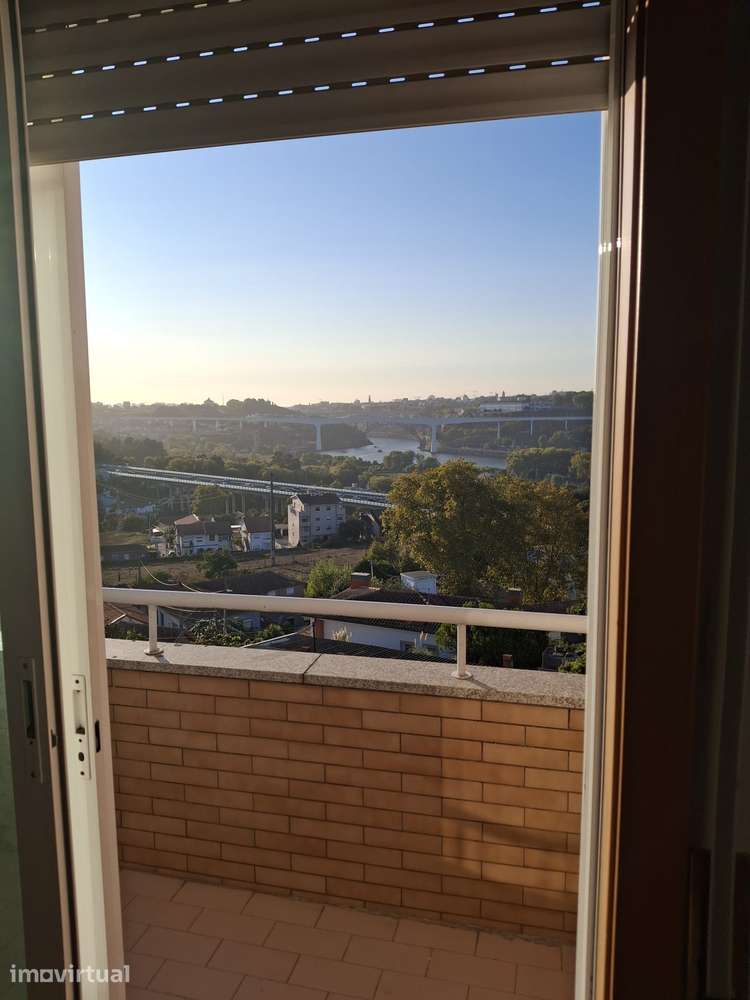 Fantástico Apartamento T2 com Vistas Deslumbrantes sobre o Rio Douro - Grande imagem: 2/31