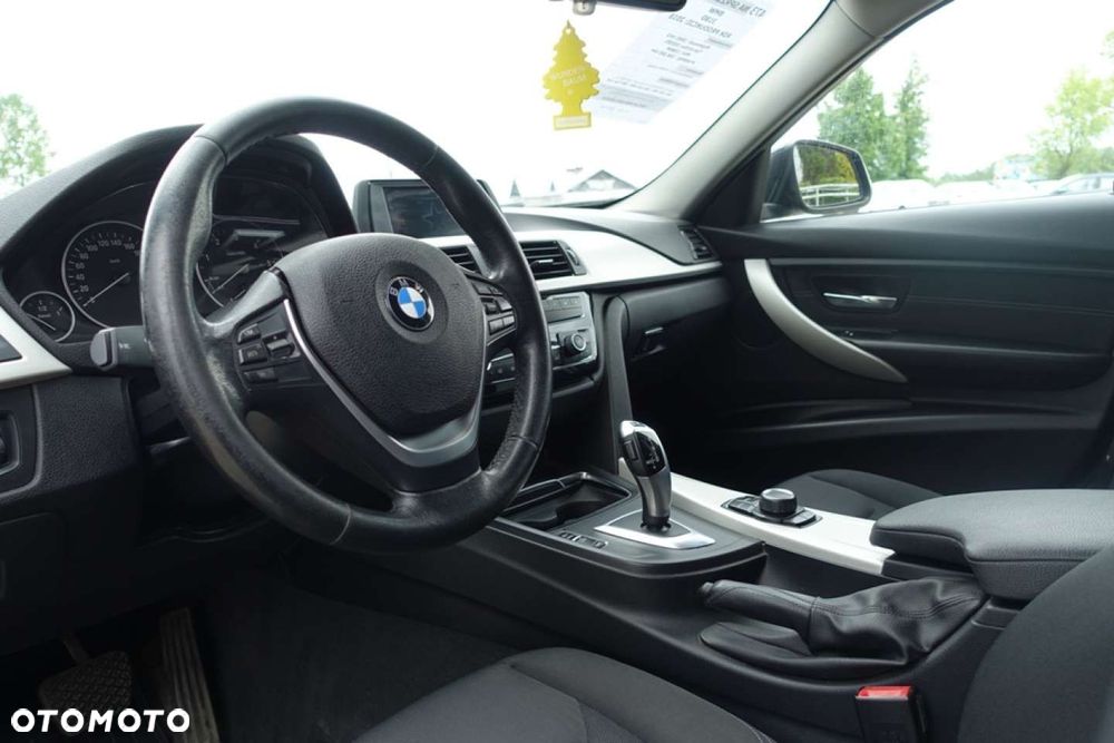 BMW Seria 3 318d Advantage - 12