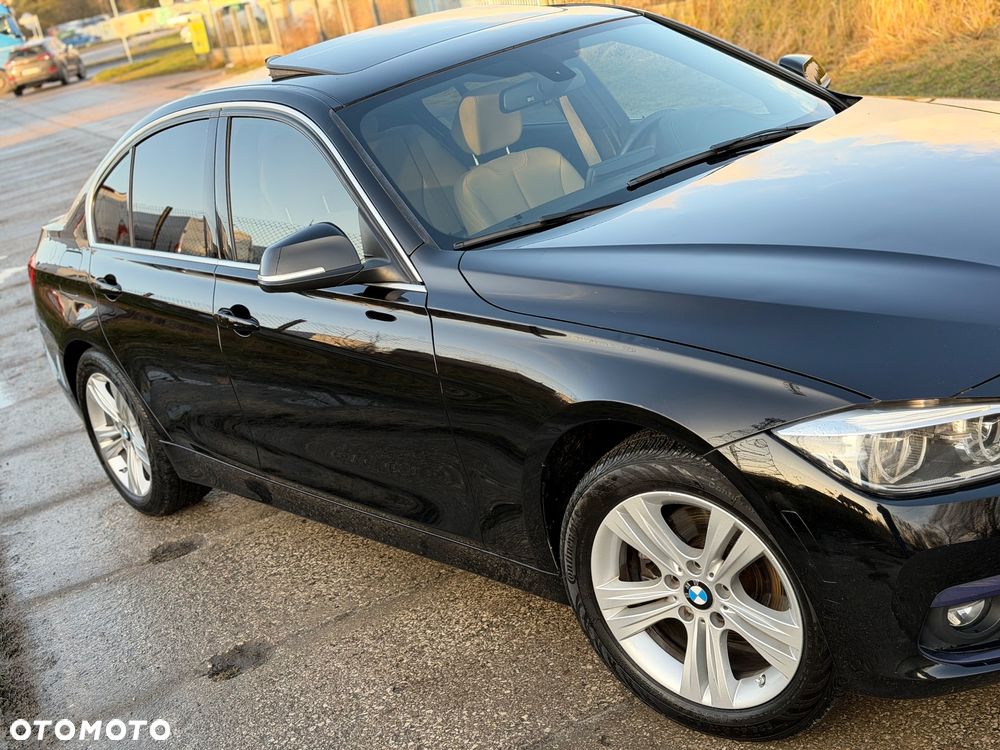 BMW Seria 3 330i Edition Luxury Line Purity - 12
