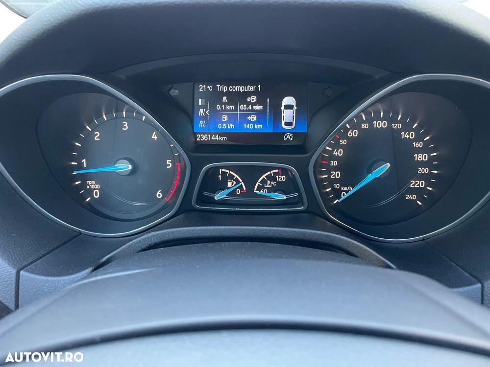 Ford Focus 1.5 EcoBlue Start-Stopp-System TREND - 19