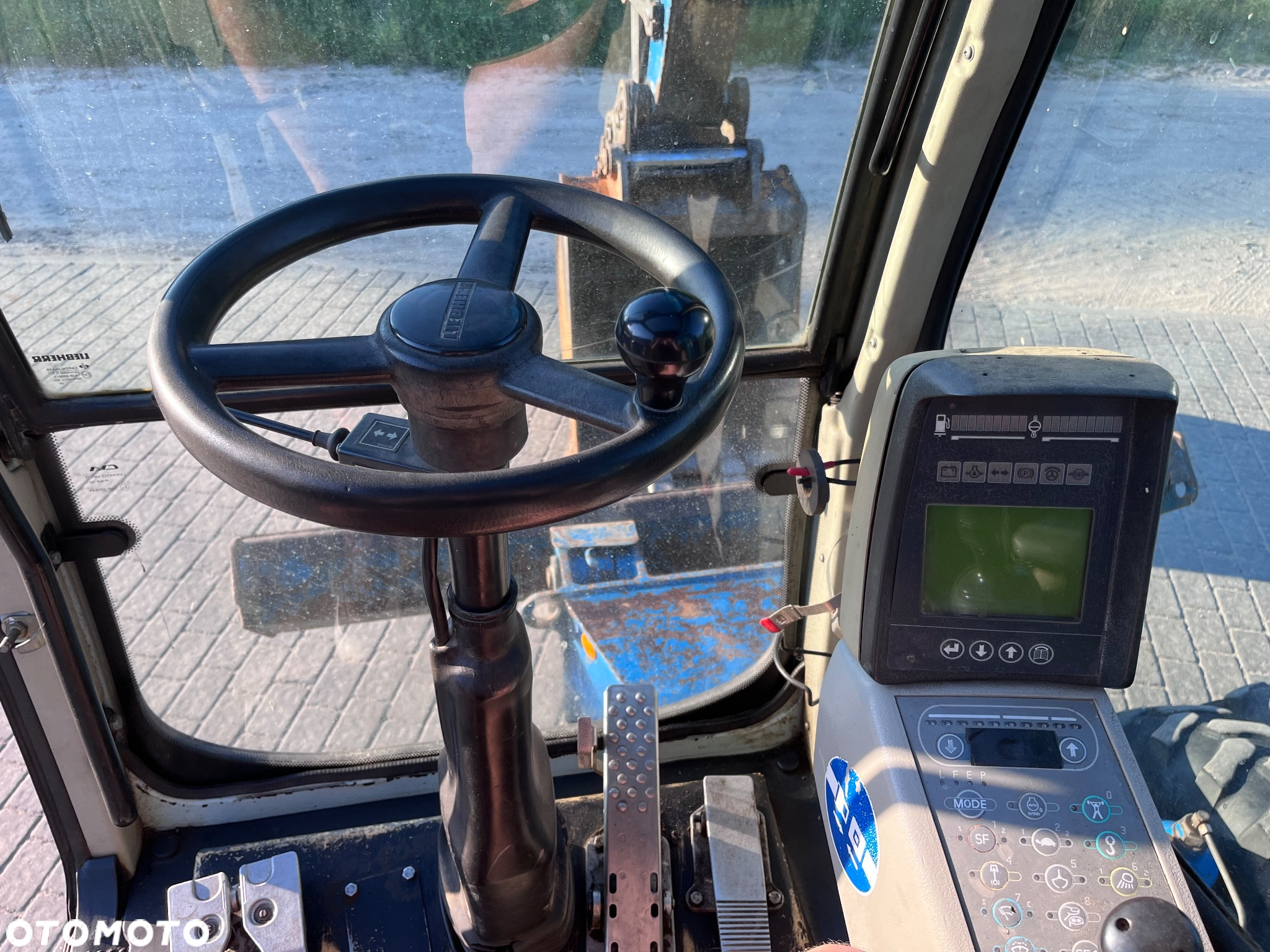 Liebherr A904C Litronic - 24
