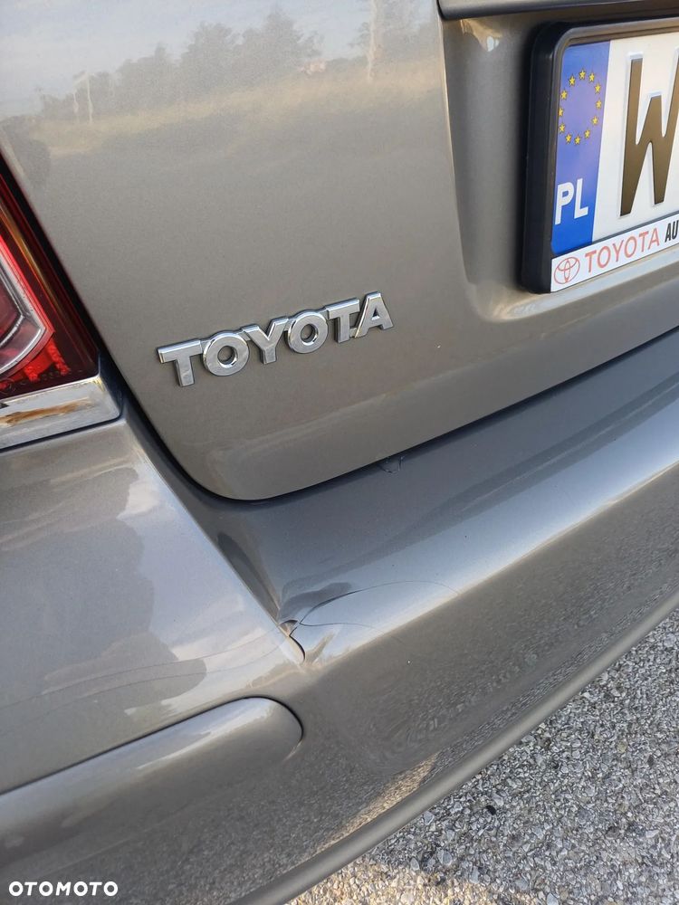 Toyota Avensis 2.0 D-4D Sol - 14