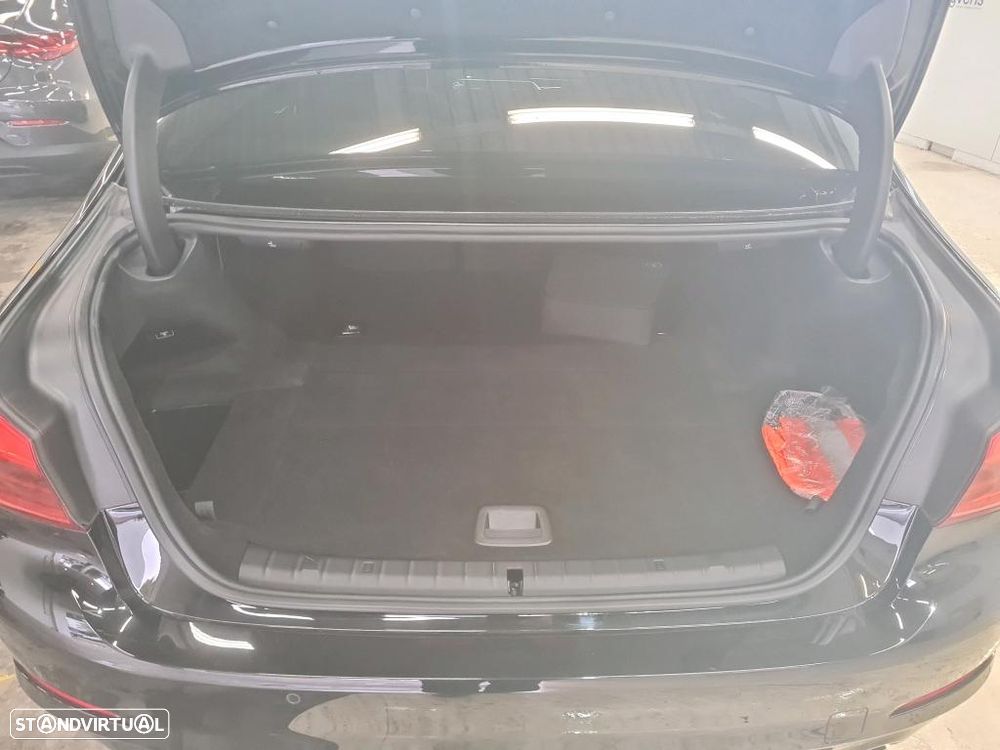 BMW 530 e iPerformance - 10