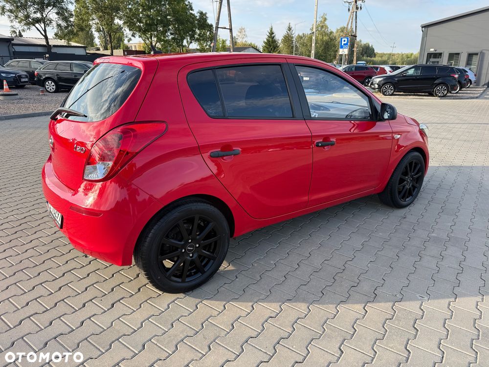 Hyundai i20 1.2 Fifa World Cup Edition - 12