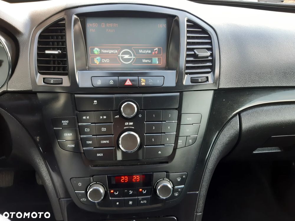Opel Insignia - 8