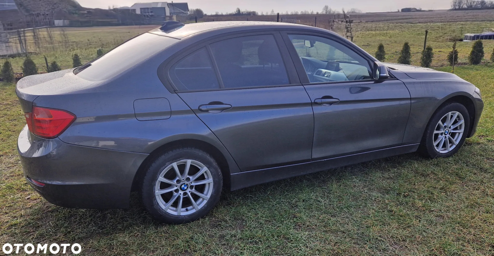 BMW Seria 3 318d M Sport Shadow - 8