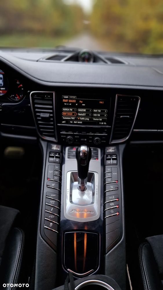 Porsche Panamera GTS - 7