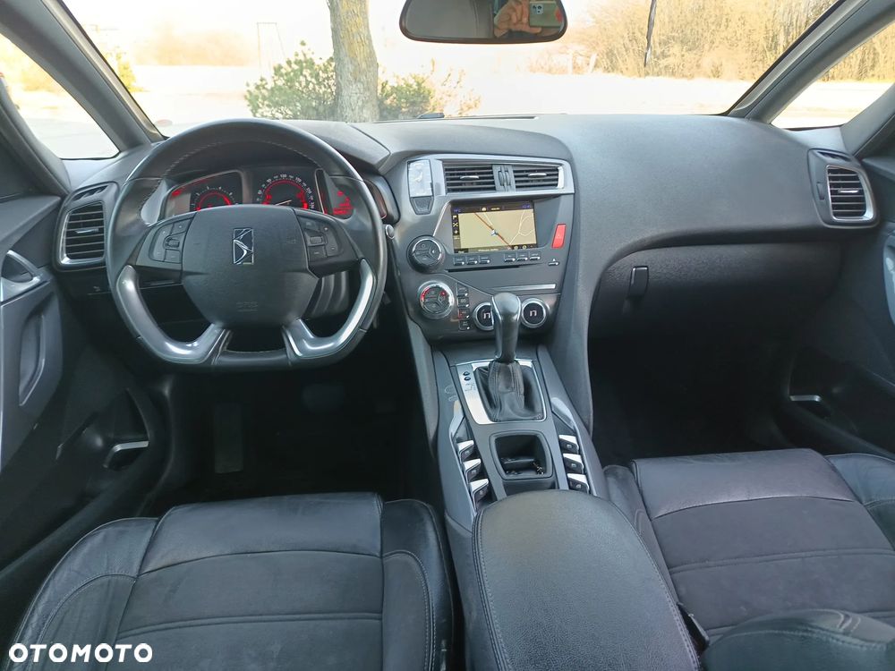 DS Automobiles DS 5 - 7