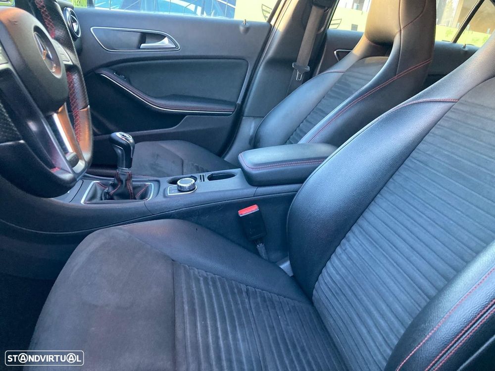 Mercedes-Benz A 180 - 21