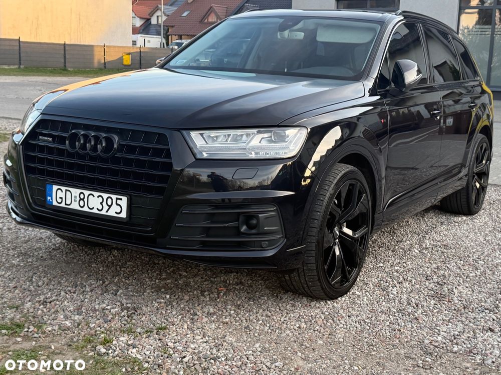 Audi Q7 - 1