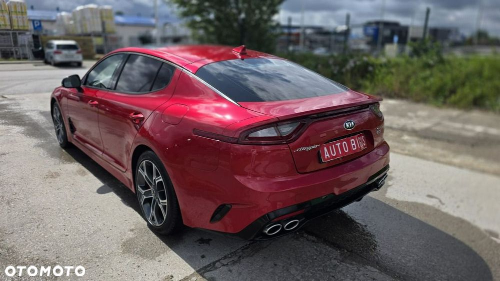 Kia Stinger - 5