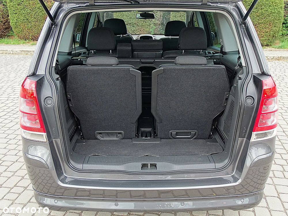 Opel Zafira 1.8 Innovation - 18