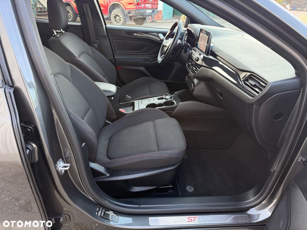 Ford Focus 2.0 EcoBlue Titanium X - 10