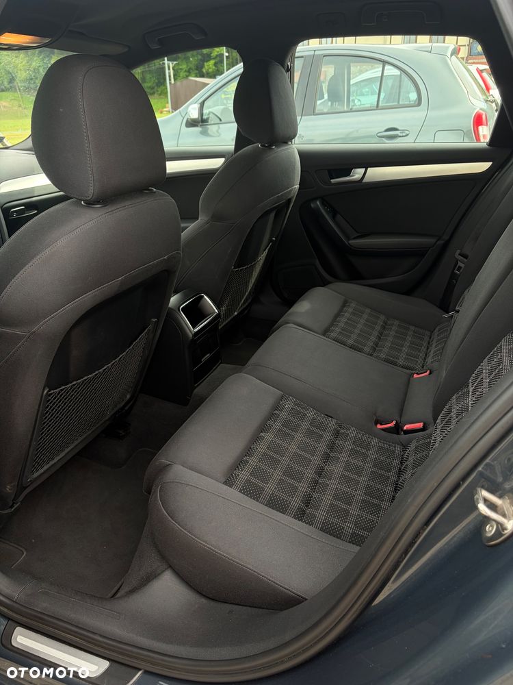 Audi A4 Avant 2.0 TDI - 12