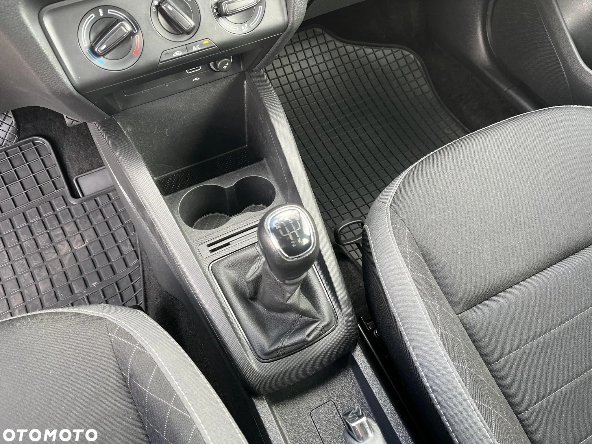 Skoda Fabia 1.0 TSI Ambition - 16