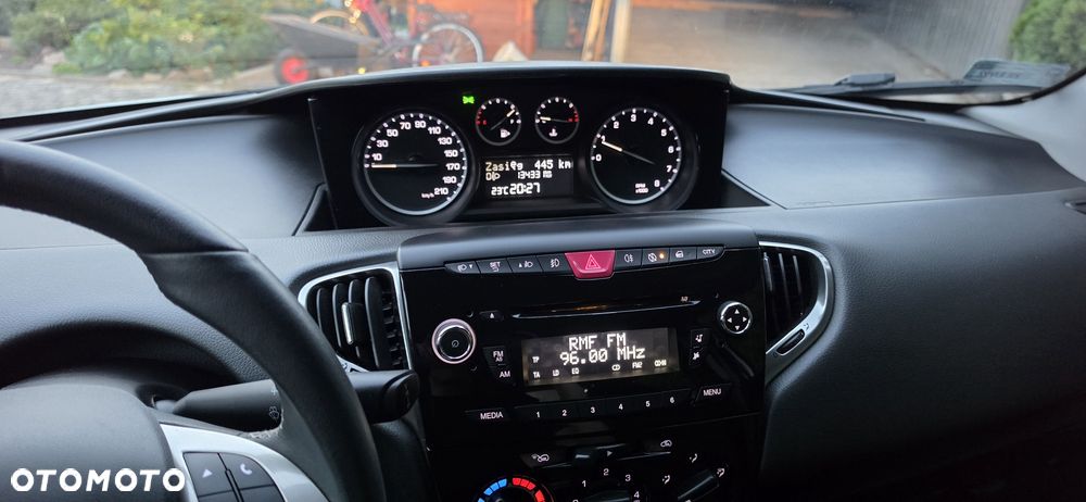 Lancia Ypsilon - 3