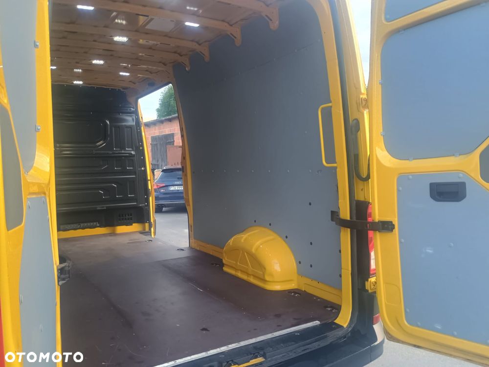 Volkswagen Crafter - 16