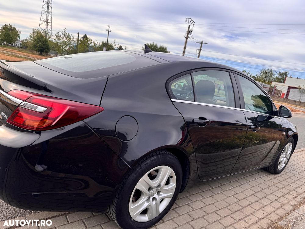 Opel Insignia - 1