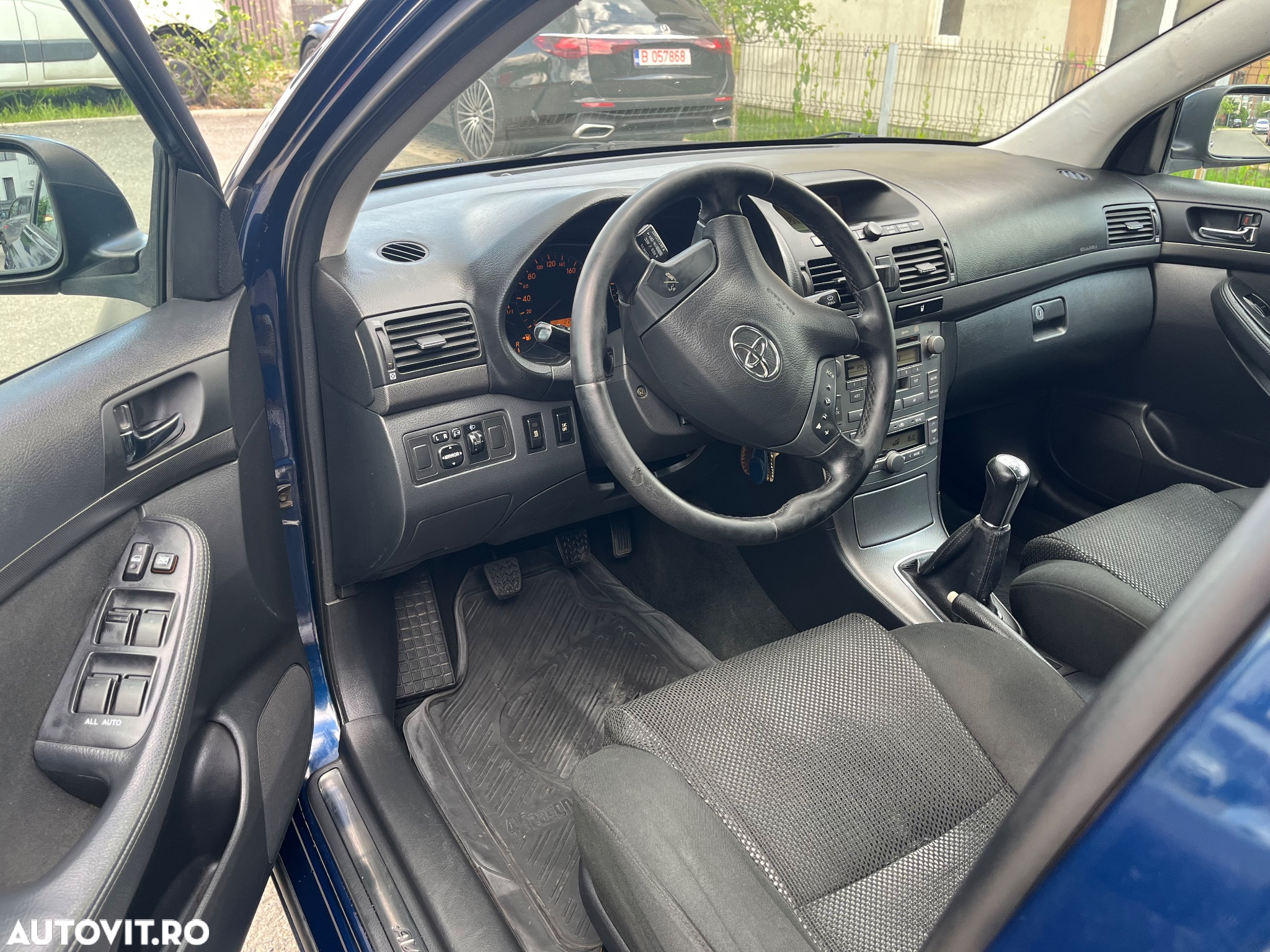 Toyota Avensis 2.0 D4D S/W Sol - 6