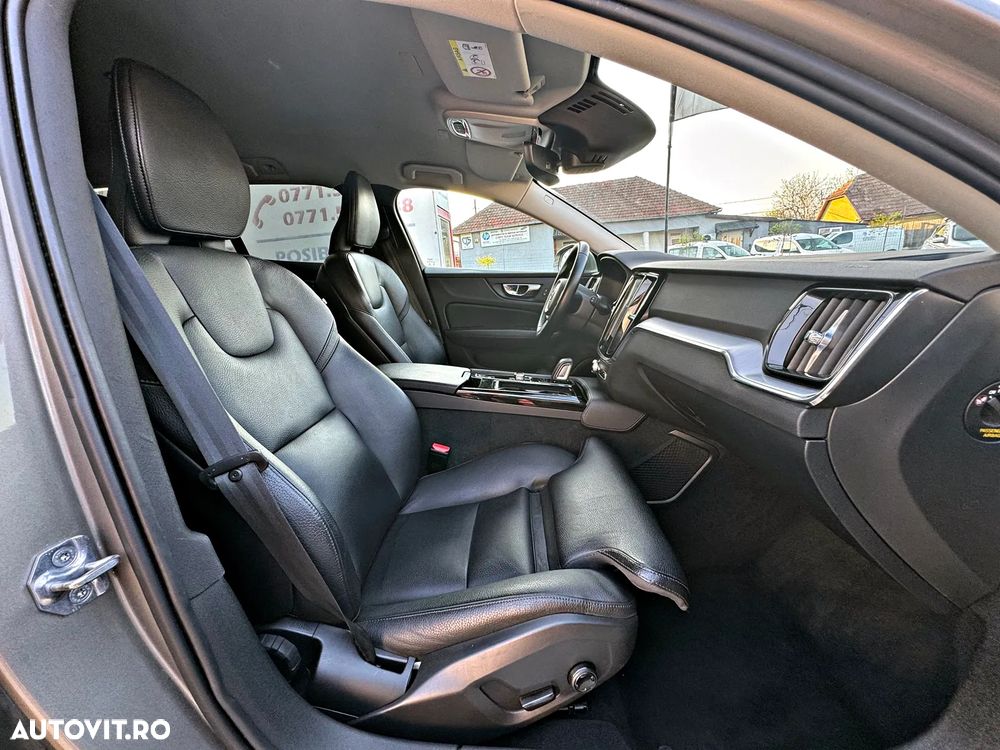 Volvo V60 T8 AWD Recharge Geartronic Inscription - 8