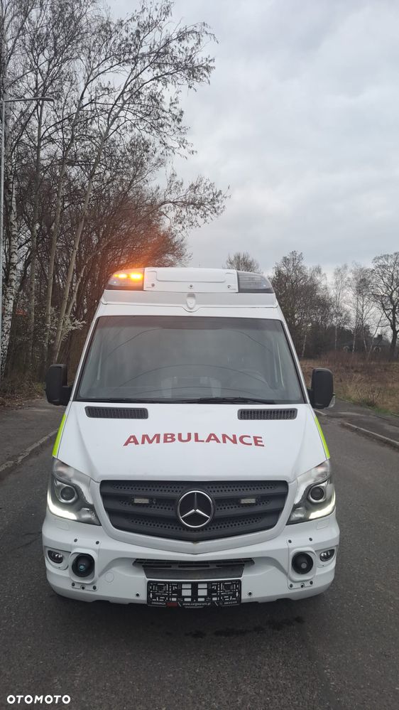 Mercedes-Benz Sprinter 319 CDI Ambulans karetka - 24