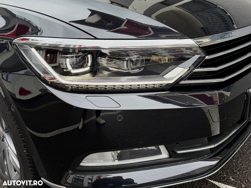 Volkswagen Passat Variant 2.0 TDI DSG 4Motion Highline - 20