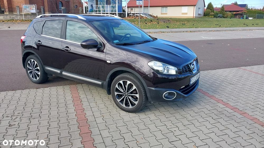 Nissan Qashqai - 1