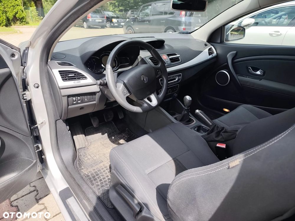 Renault Megane TCe 180 Dynamique - 5