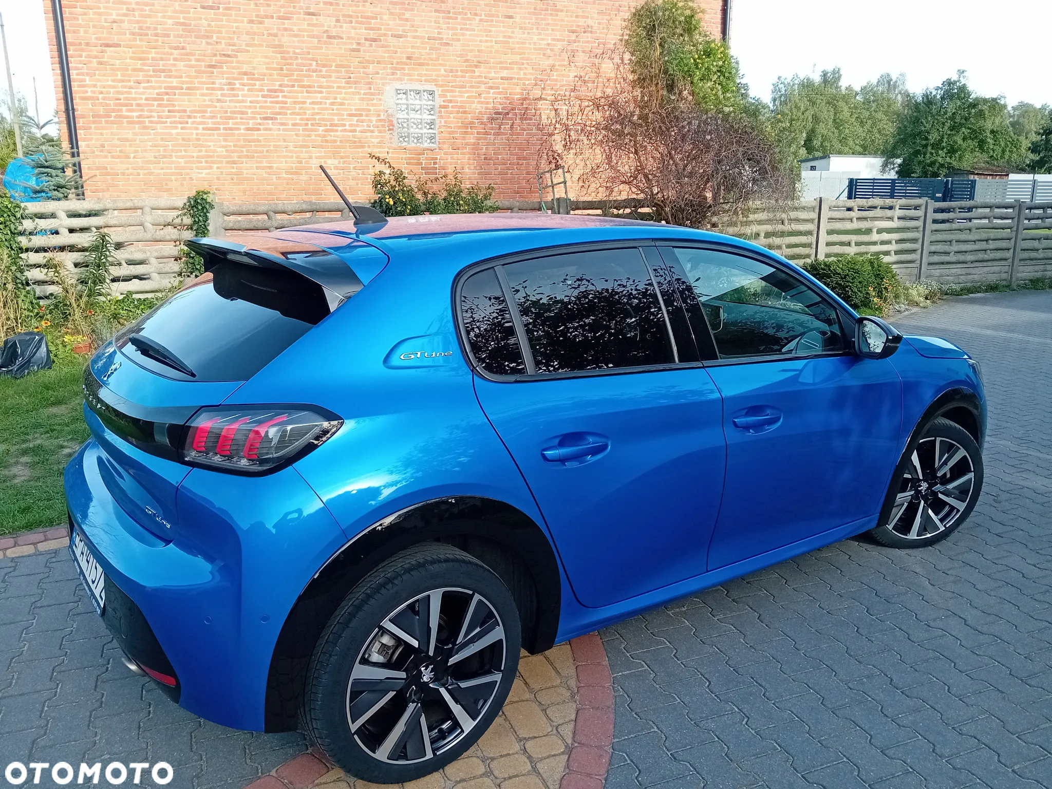 Peugeot 208 1.2 PureTech GT Line S&S EAT8 - 5