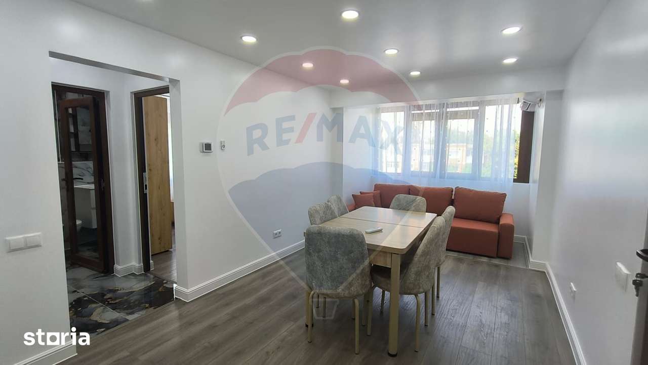Apartament 3 camere de vânzare -Renovat complet - Micro 40 — fotografia 3
