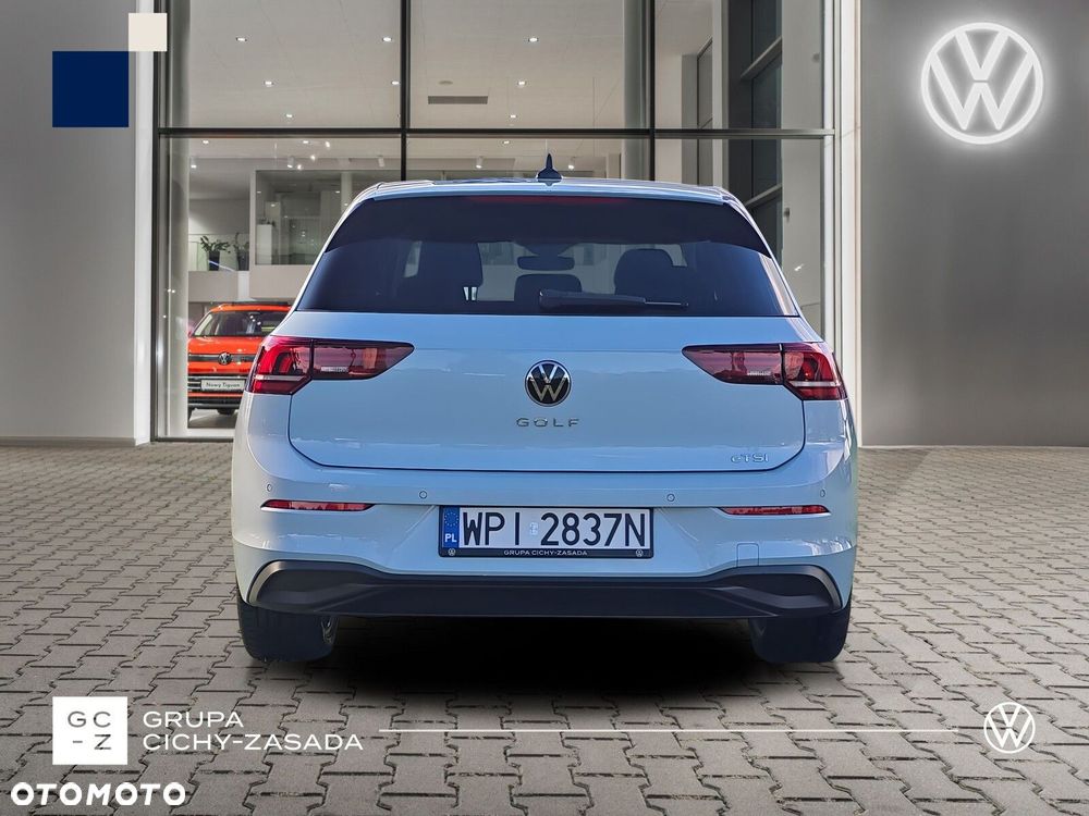 Volkswagen Golf - 5