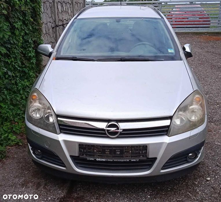 Na części Opel Astra III H 1.6 B kombi Z157 Silnik Skrzynia Maska Zderzak Drzwi Klapa Szyba - 2