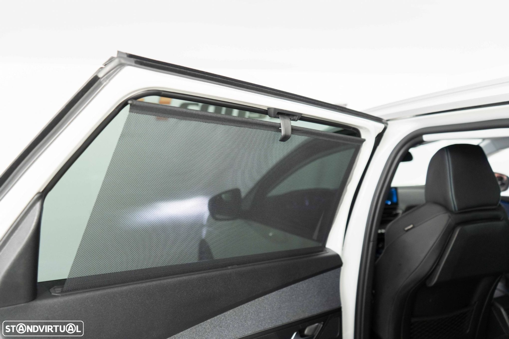 Peugeot 5008 1.2 PureTech Allure EAT8 - 17