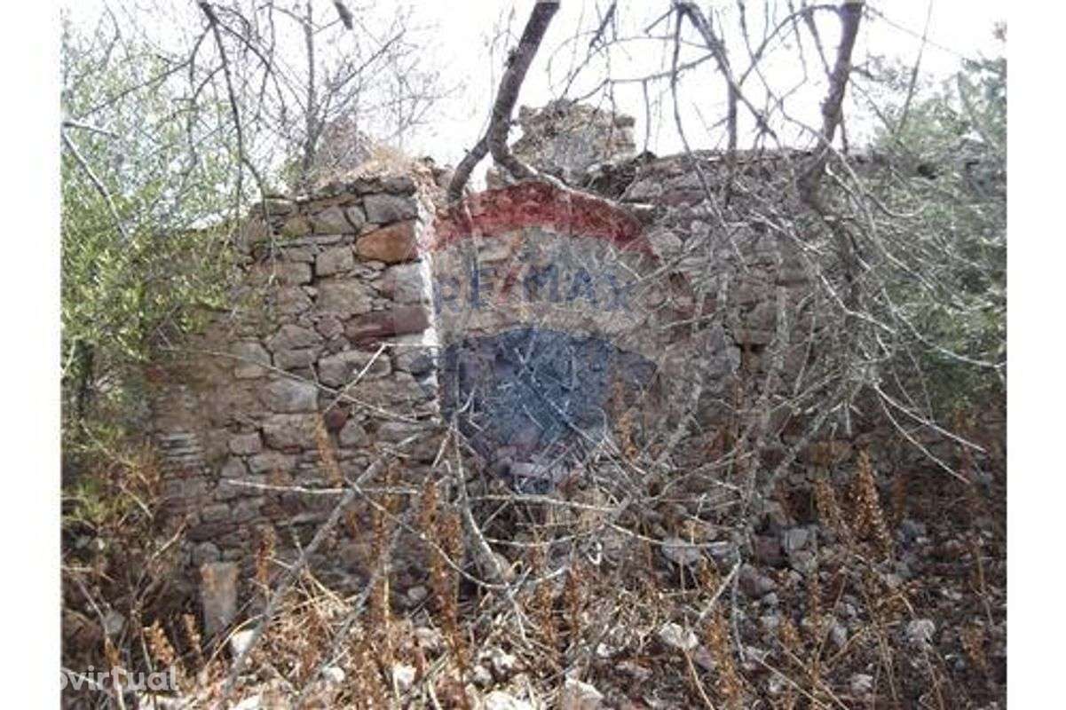 Moradia T1 para venda - Grande imagem: 2/27