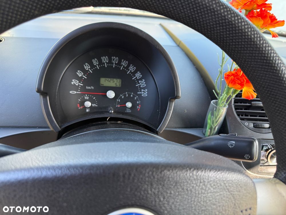 Volkswagen New Beetle 2.0 - 10