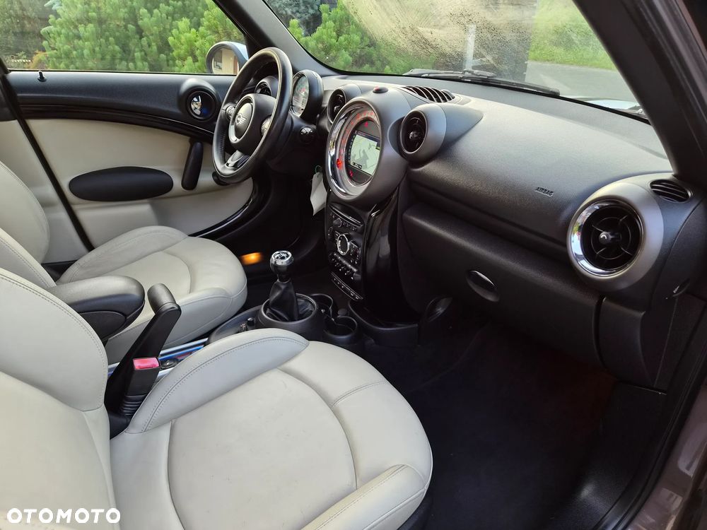 MINI Countryman Cooper D All4 - 11
