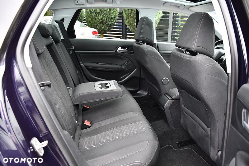 Peugeot 308 BlueHDi FAP 120 EAT6 Stop & Start Allure - 23