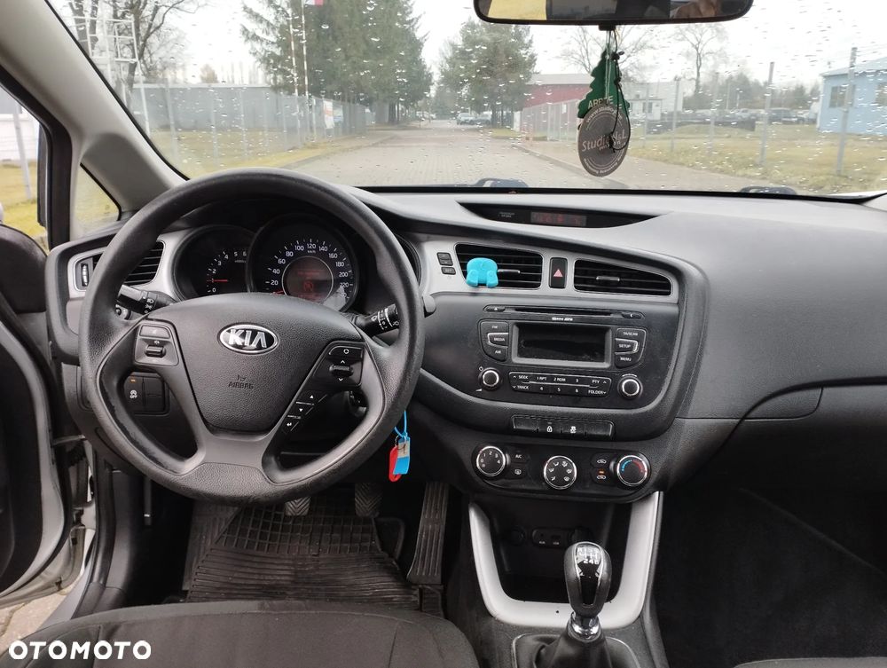 Kia Ceed - 6