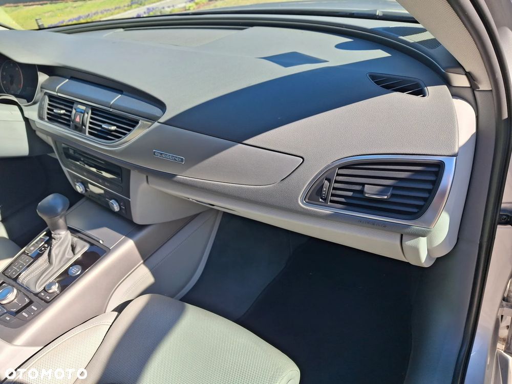 Audi A6 Limousine 2.8 FSI Quattro S tronic - 32